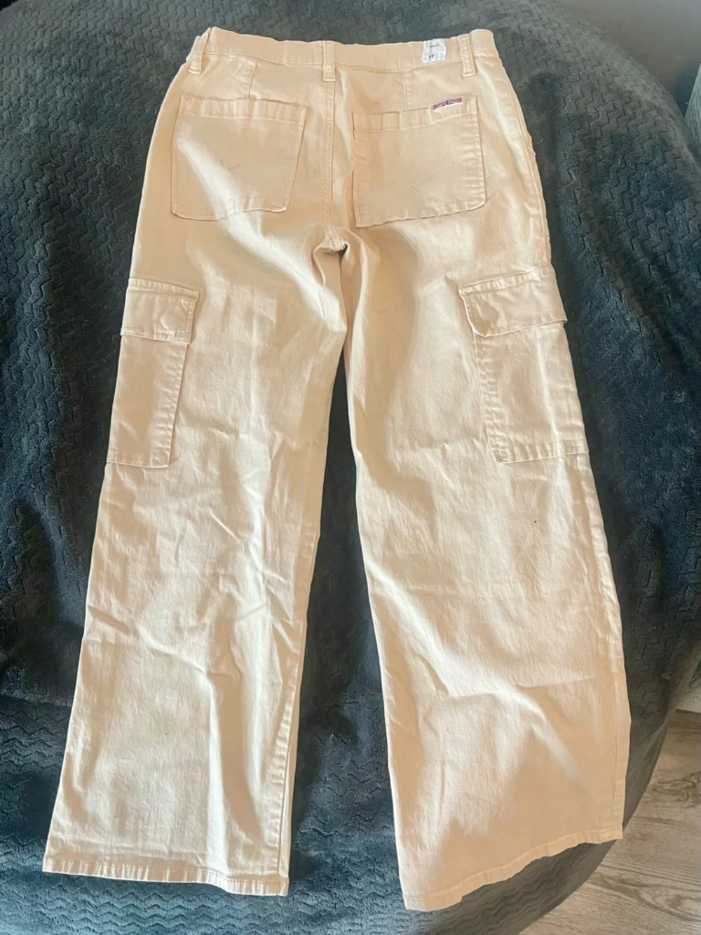 Hudson Jeans beige wide leg cargo pants size 27 - Picture 2 of 6